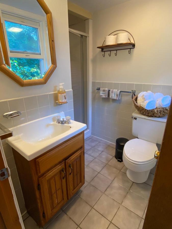 1 Bed Cottage, Partial Waterviews & Water Access Westport Экстерьер фото